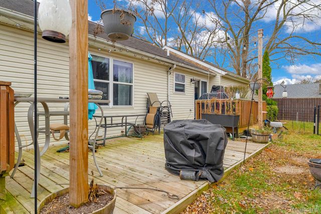 2215 Hancock Street, Port Huron, MI 48060