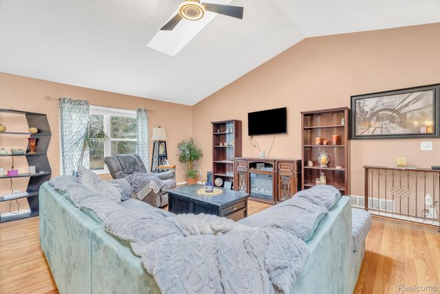 2215 Hancock Street, Port Huron, MI 48060