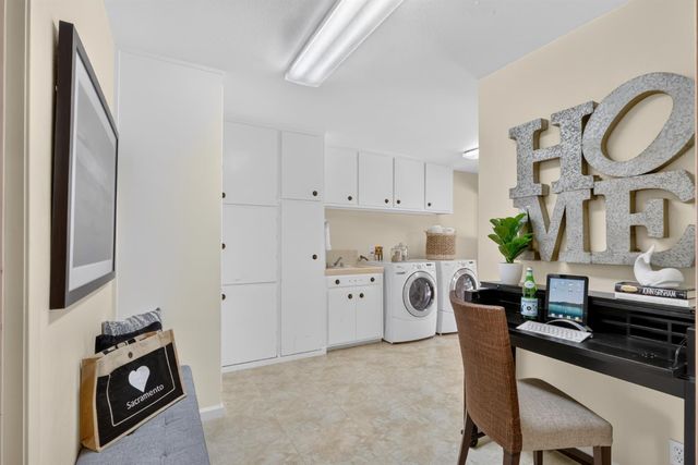 4831 Finlandia Way, Carmichael, CA 95608