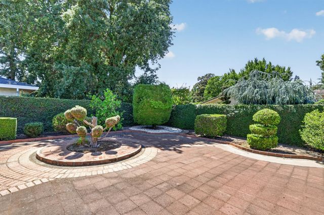 4831 Finlandia Way, Carmichael, CA 95608