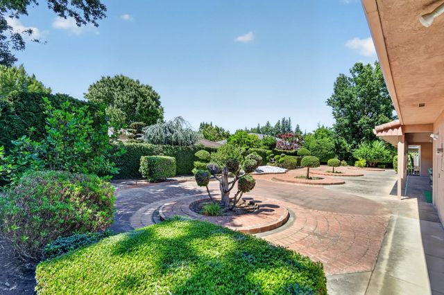 4831 Finlandia Way, Carmichael, CA 95608