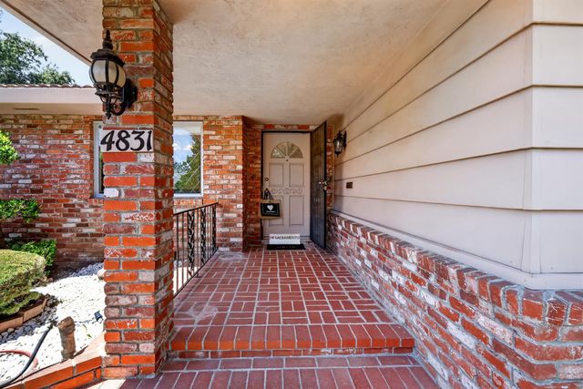 4831 Finlandia Way, Carmichael, CA 95608