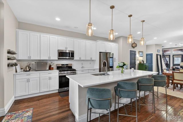 2026 Allen Avenue, St Louis, MO 63104