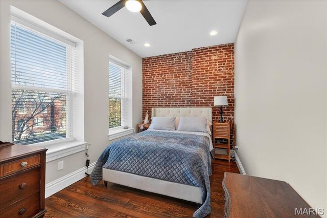 2026 Allen Avenue, St Louis, MO 63104