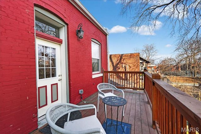 2026 Allen Avenue, St Louis, MO 63104