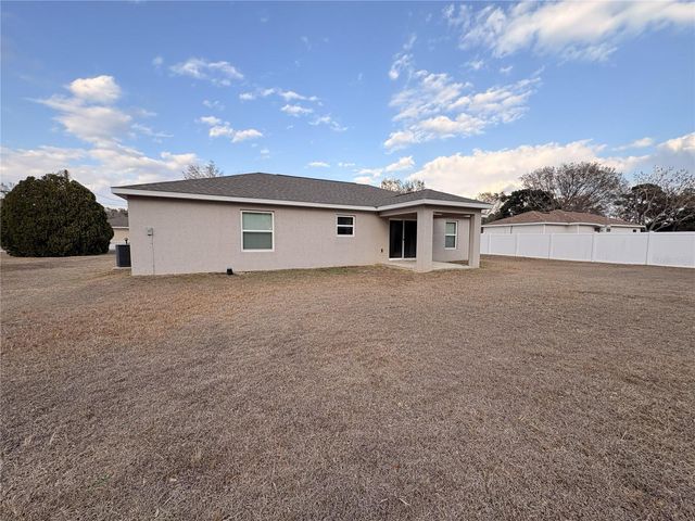 4 BAHIA COURT LANE, Ocala, FL 34472