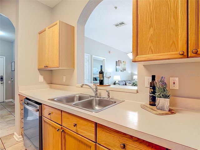 8100 PRINCESS PALM LANE 101, Kissimmee, FL 34747