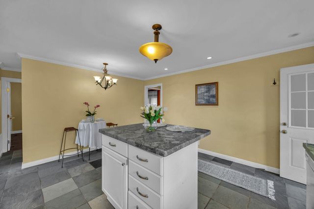 1123 Kehau Pl, Makawao, HI 96768