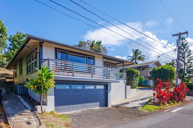 1123 Kehau Pl, Makawao, HI 96768