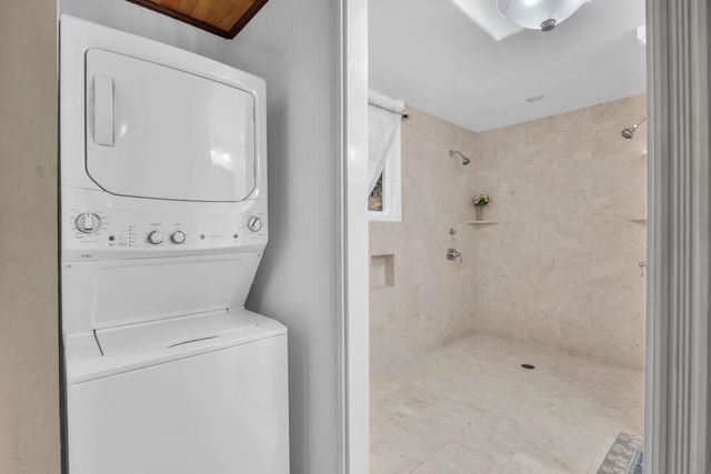 1123 Kehau Pl, Makawao, HI 96768