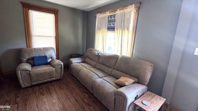 98 Gallup Street, Mt Clemens, MI 48043