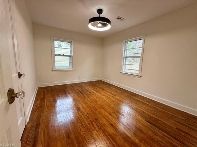 2855 Quincy Drive, Winston-salem, NC 27106