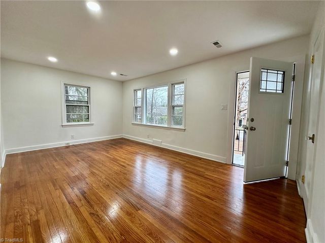 2855 Quincy Drive, Winston-salem, NC 27106