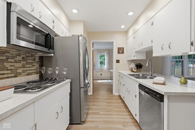 2515 E 99th Street, Carmel, IN 46280