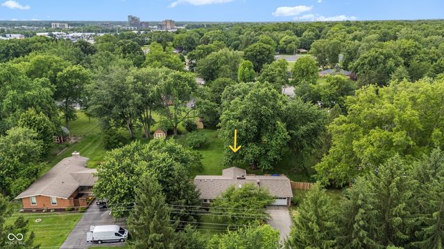 2515 E 99th Street, Carmel, IN 46280