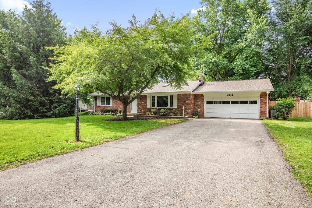 2515 E 99th Street, Carmel, IN 46280
