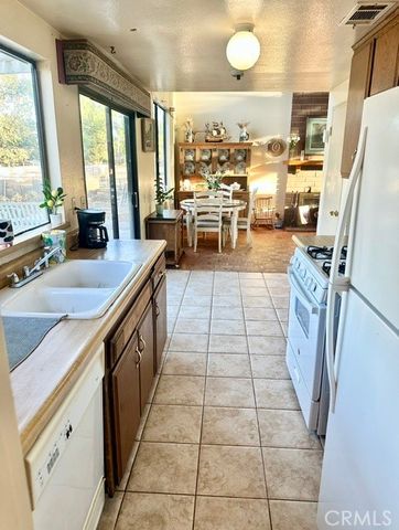 3819 E Phillips Blvd., Pomona, CA 91766