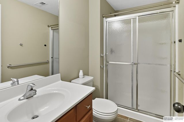 17125 Colony Drive, Omaha, NE 68136