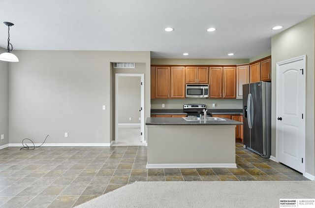 17125 Colony Drive, Omaha, NE 68136