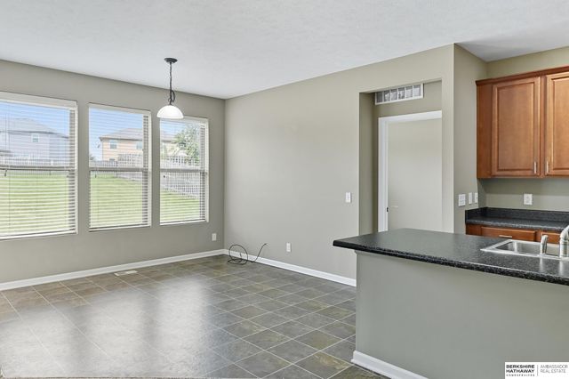 17125 Colony Drive, Omaha, NE 68136