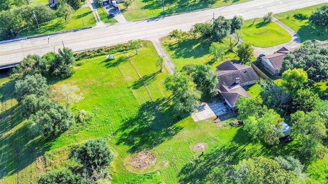 10922 Fm 1764 Road, Galveston, TX 77510