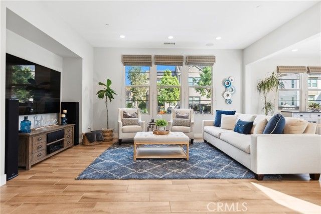 27 Alienta Lane, Rancho Mission Viejo, CA 92694