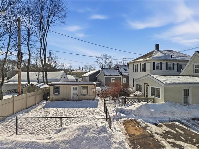 1 Campbell Court, Taunton, MA 02718