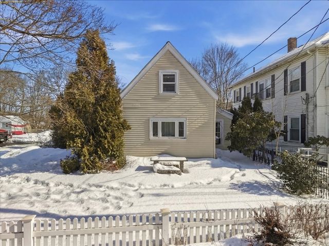 1 Campbell Court, Taunton, MA 02718