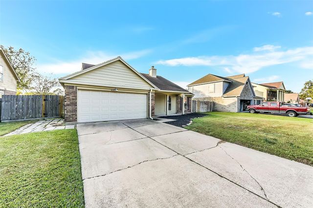 4010 Spring Branch Drive W, Pearland, TX 77584
