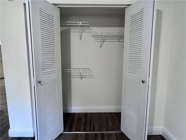 18335 NW 68 Avenue 245-420, Hialeah, FL 33015