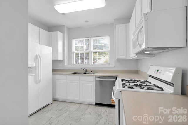 4966 Sunset Ridge Court, Charlotte, NC 28269