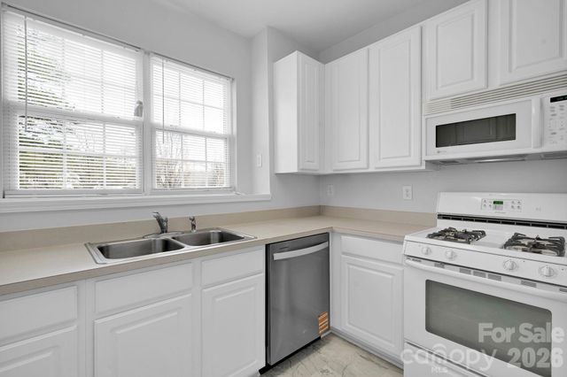 4966 Sunset Ridge Court, Charlotte, NC 28269