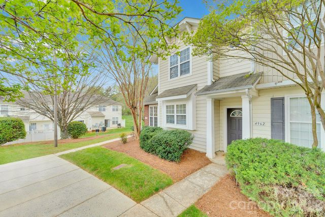 4966 Sunset Ridge Court, Charlotte, NC 28269