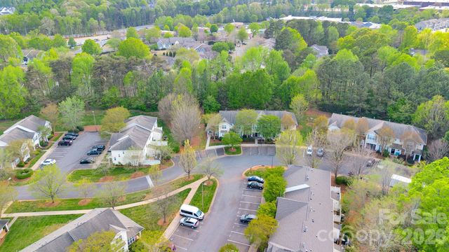 4966 Sunset Ridge Court, Charlotte, NC 28269