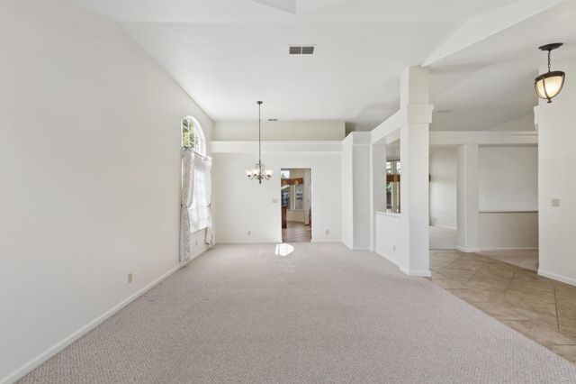 126 Burrill Dr, Folsom, CA 95630