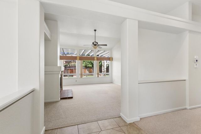 126 Burrill Dr, Folsom, CA 95630