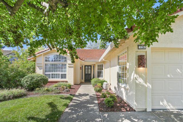 126 Burrill Dr, Folsom, CA 95630