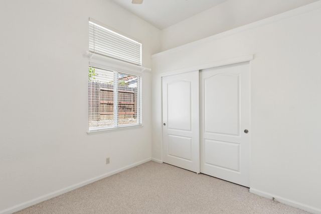 126 Burrill Dr, Folsom, CA 95630