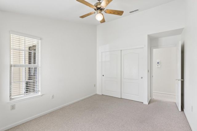126 Burrill Dr, Folsom, CA 95630