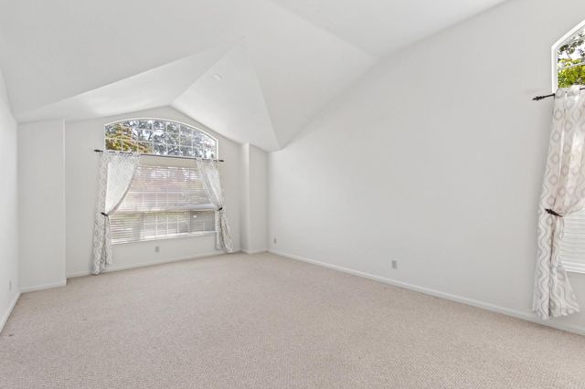 126 Burrill Dr, Folsom, CA 95630