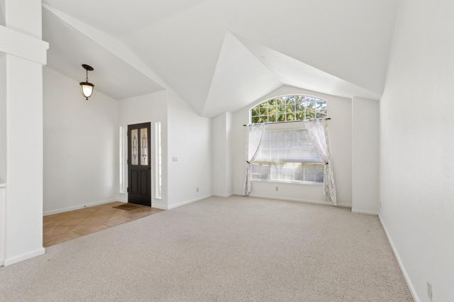 126 Burrill Dr, Folsom, CA 95630