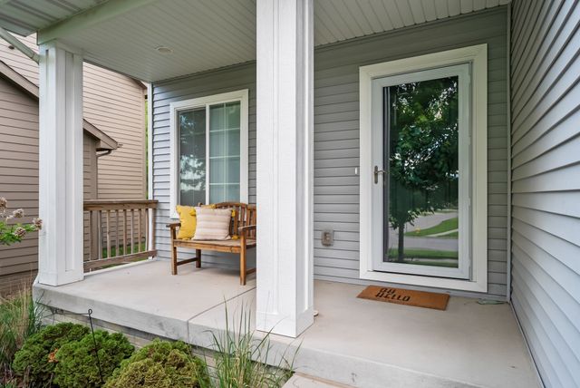901 S 93rd Street, West Des Moines, IA 50266