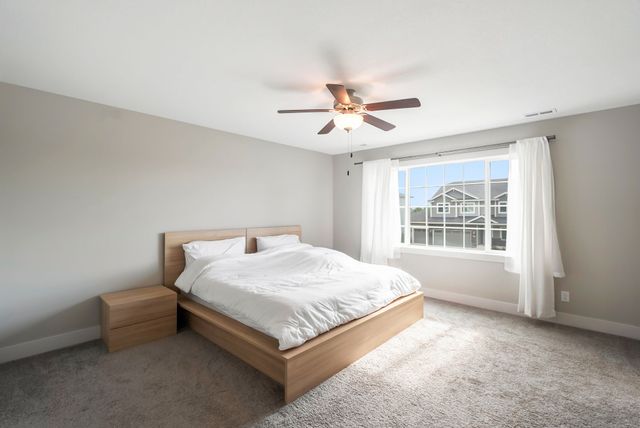 901 S 93rd Street, West Des Moines, IA 50266