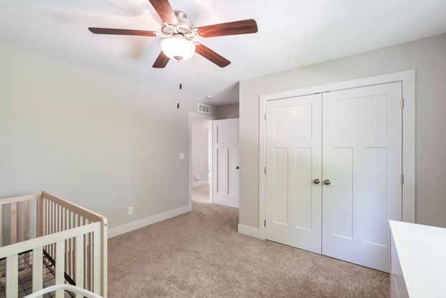 901 S 93rd Street, West Des Moines, IA 50266