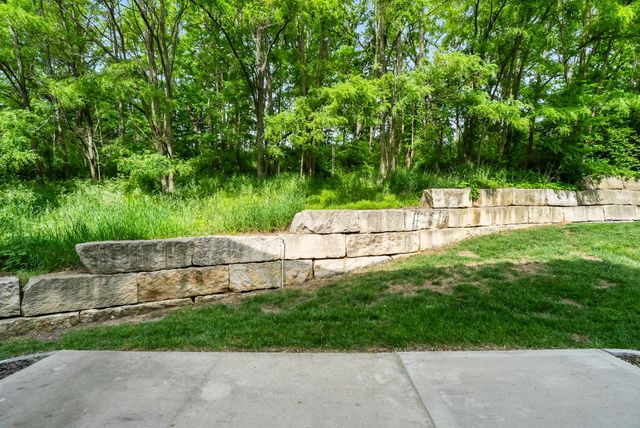 901 S 93rd Street, West Des Moines, IA 50266