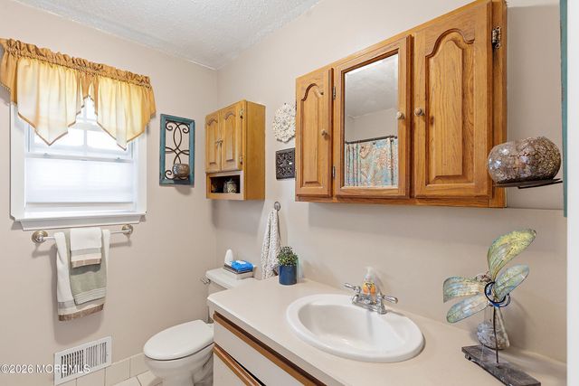 89 Valerie Court, Brick, NJ 08724