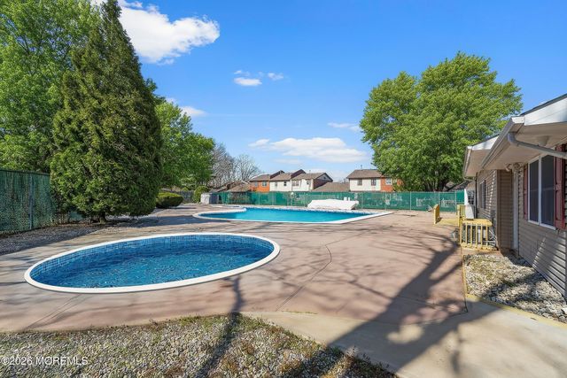 89 Valerie Court, Brick, NJ 08724