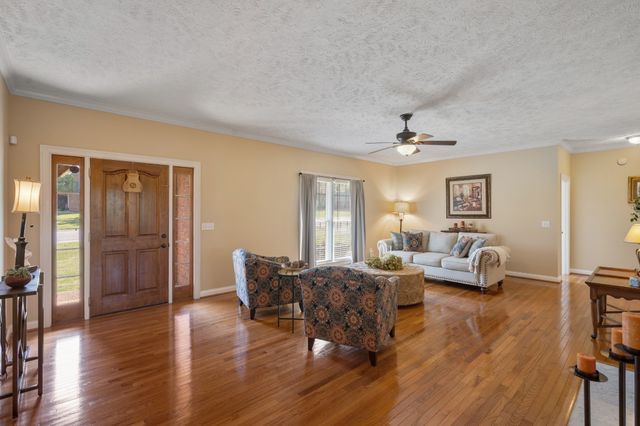 1118 Jessica Dr, Lebanon, TN 37087