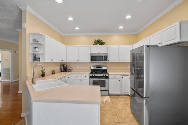 1118 Jessica Dr, Lebanon, TN 37087