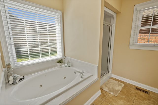 1118 Jessica Dr, Lebanon, TN 37087